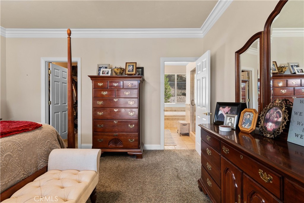 2473 Interlaken Court Property Photo 28