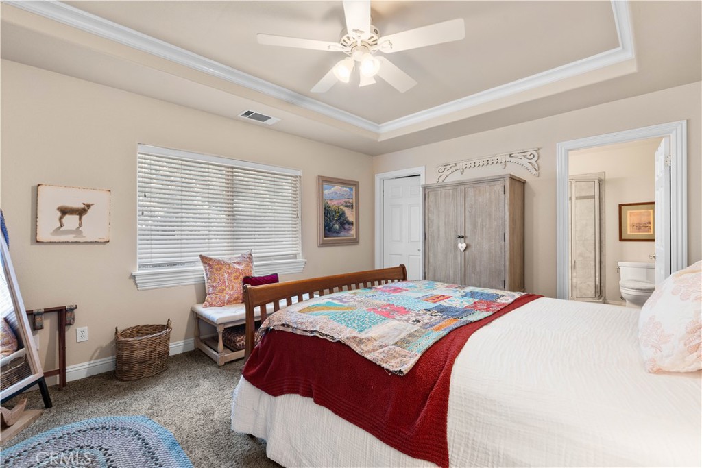 2473 Interlaken Court Property Photo 38