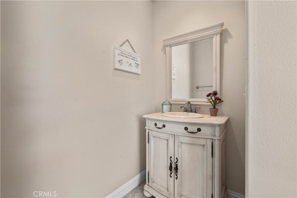 2473 Interlaken Court Property Photo 43