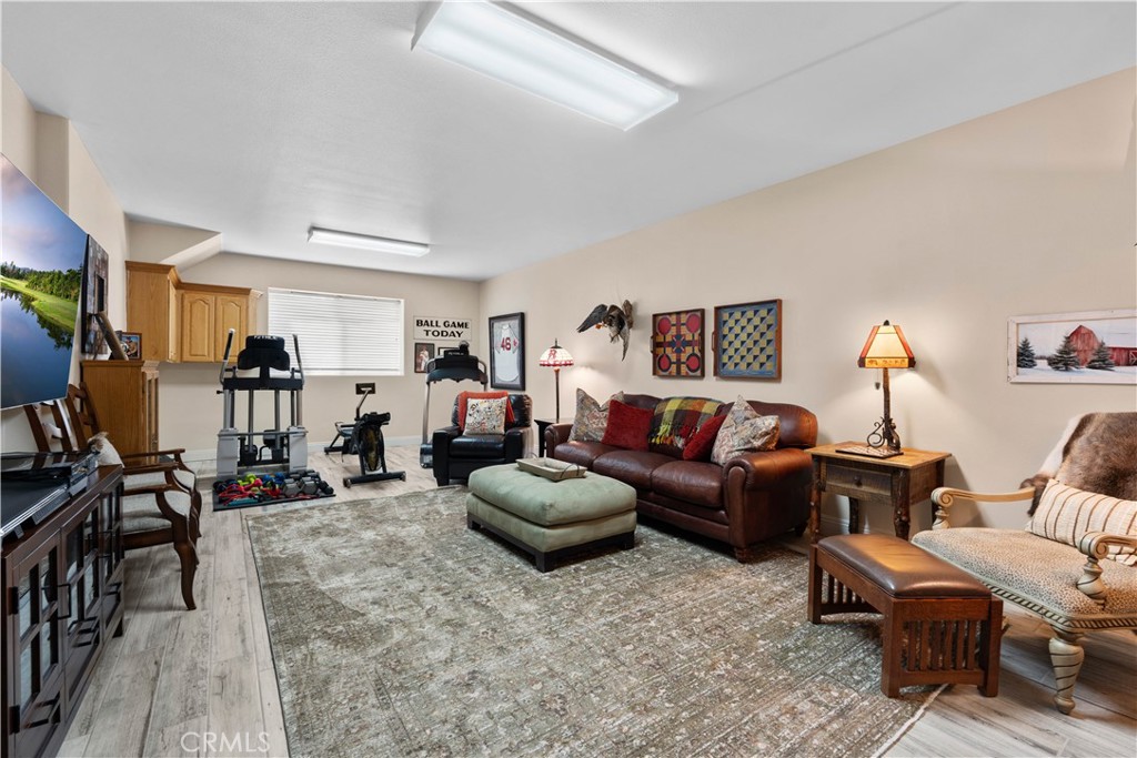 2473 Interlaken Court Property Photo 44