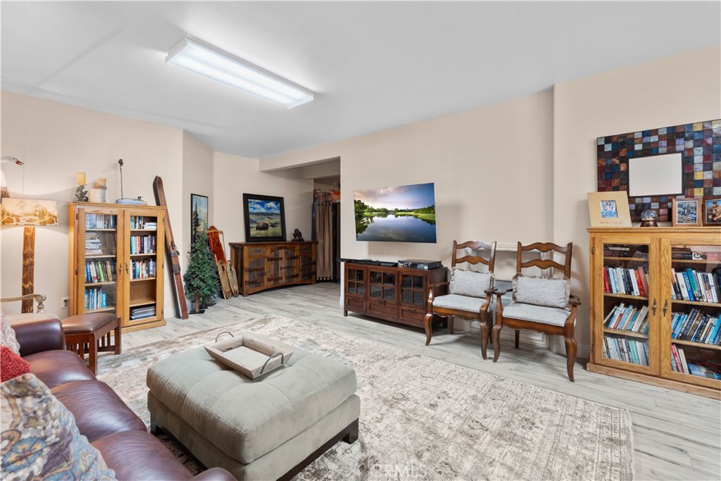 2473 Interlaken Court Property Photo 45