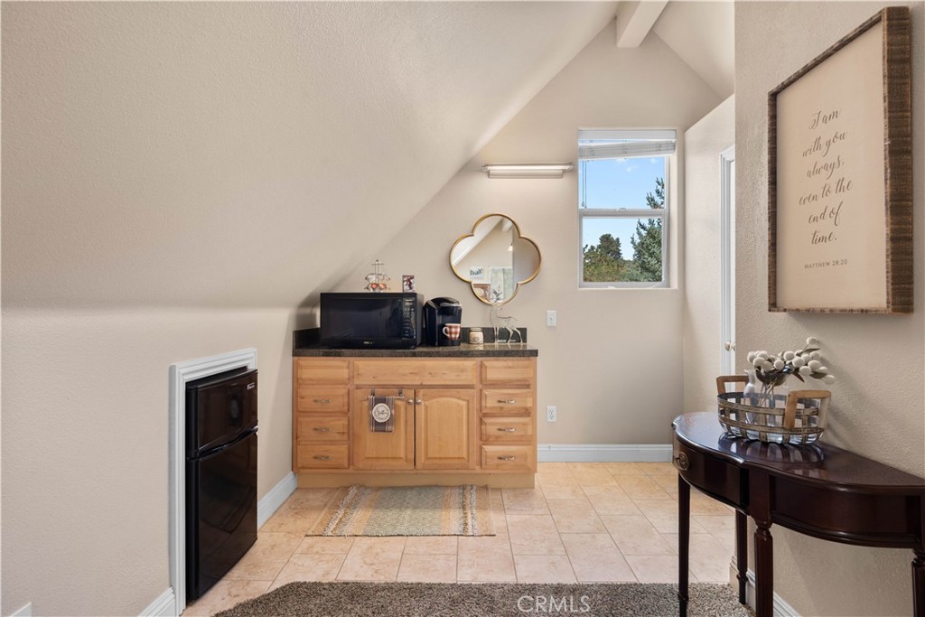 2473 Interlaken Court Property Photo 58