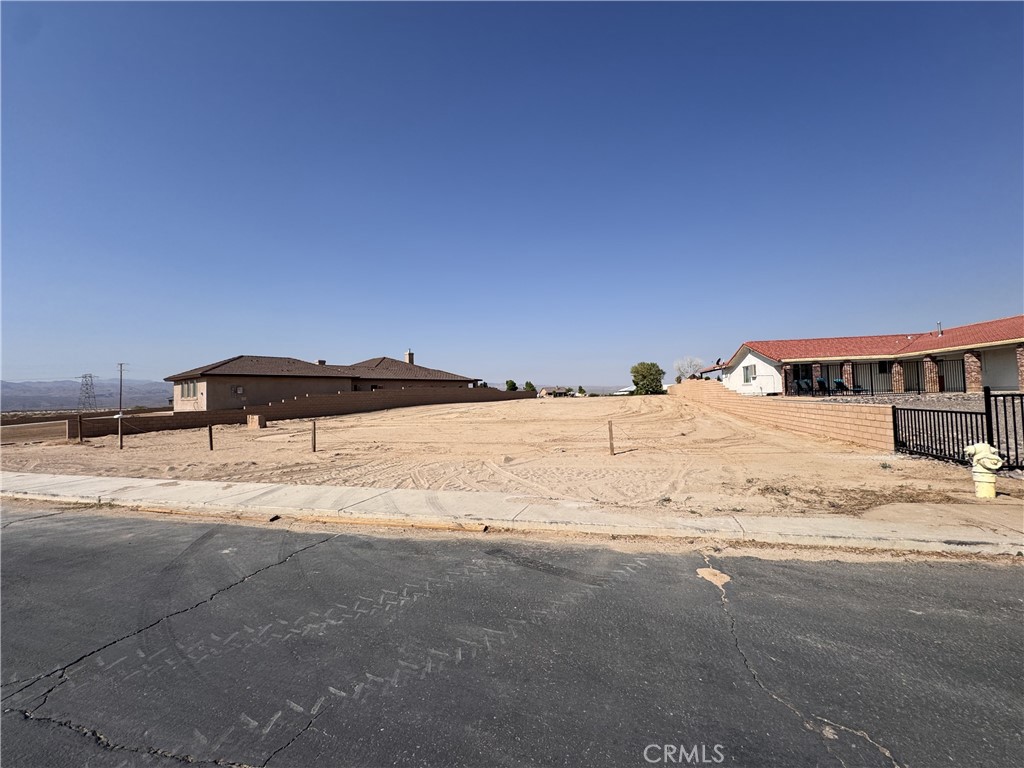11315 Mountain View Road Property Photo 4