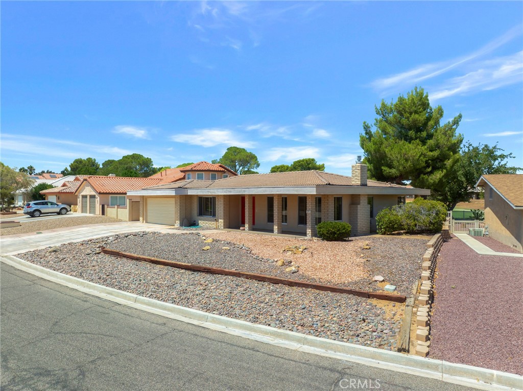 14714 Robin Lane Property Photo 2