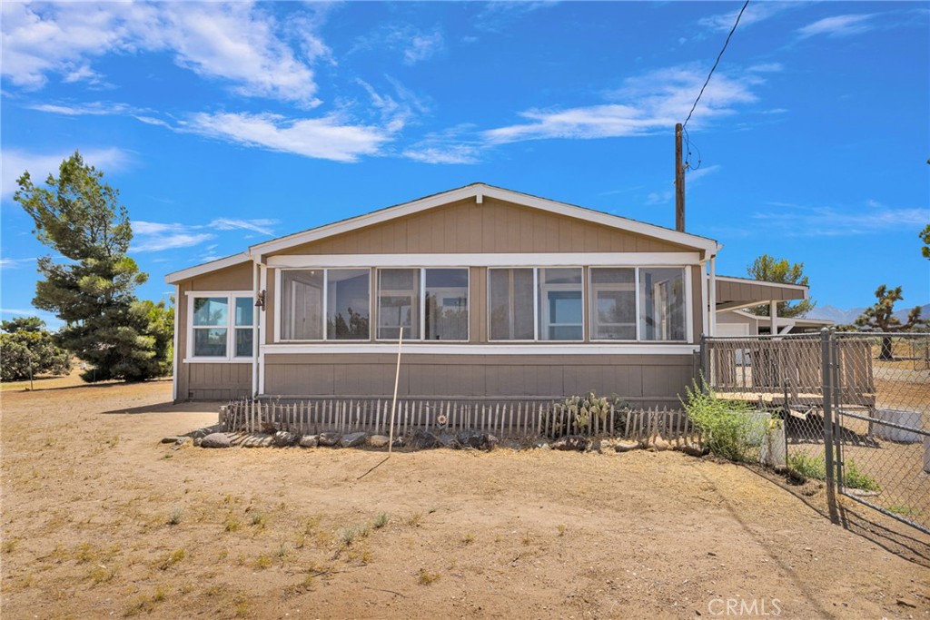 9283 Atsina Property Photo 3