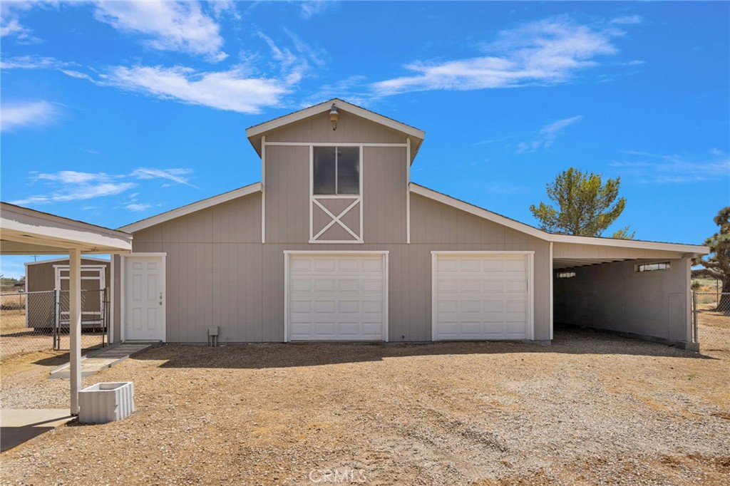 9283 Atsina Property Photo 42