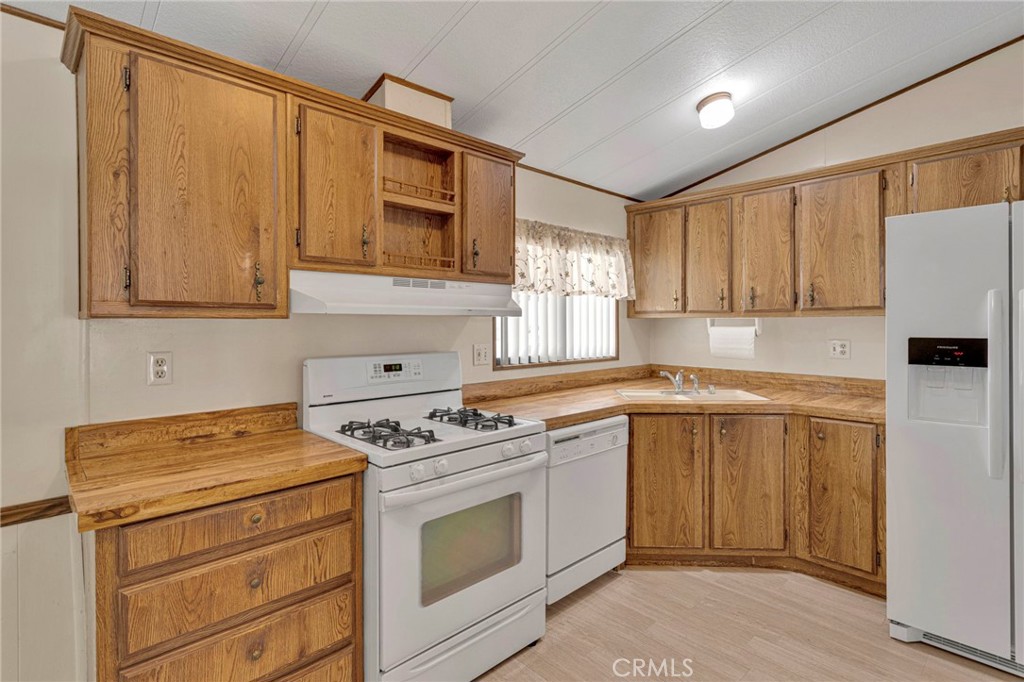9161 Santa Fe Avenue E 29 Property Photo 19
