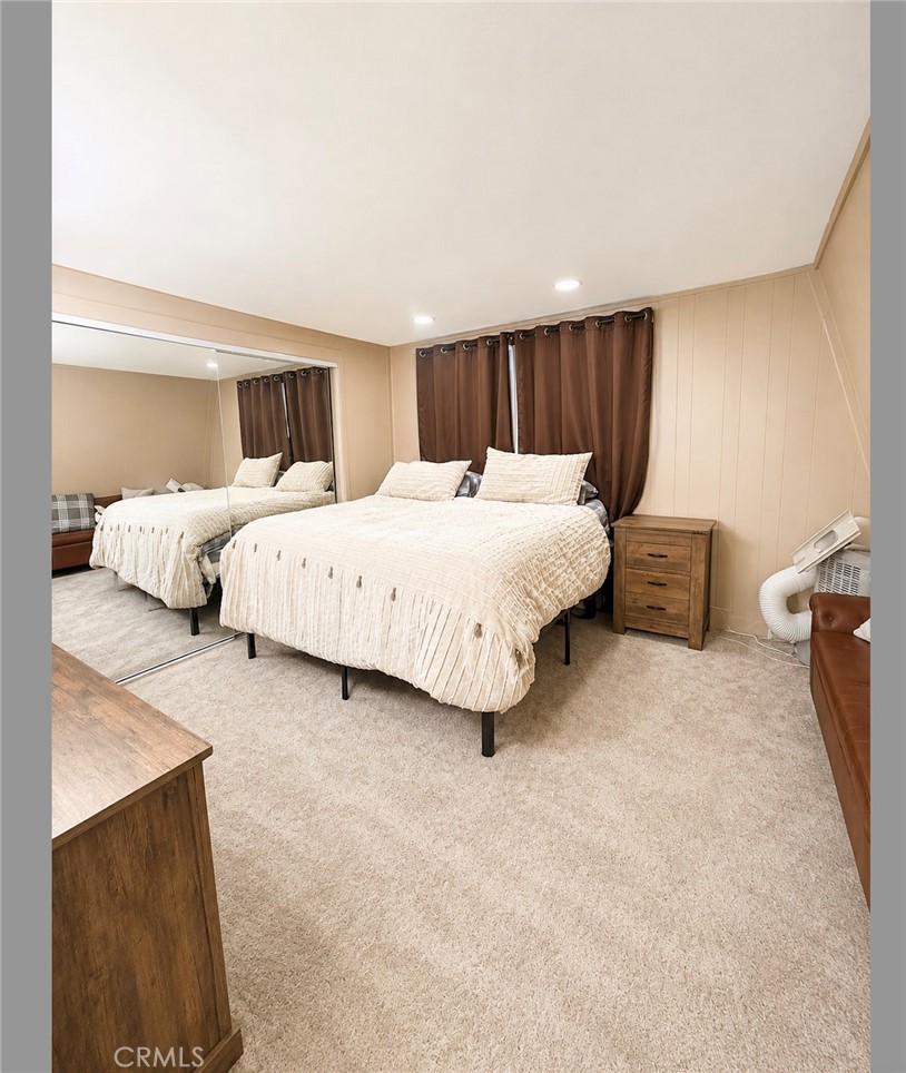 548 Riverside Property Photo 10