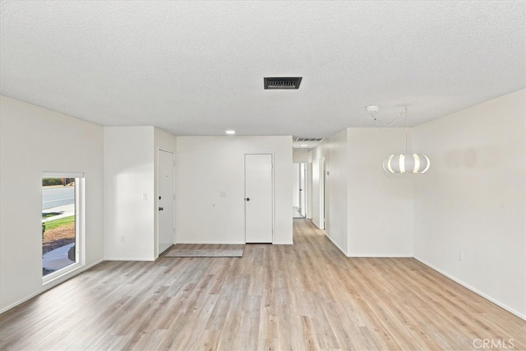828 E Highland Avenue Property Photo 13