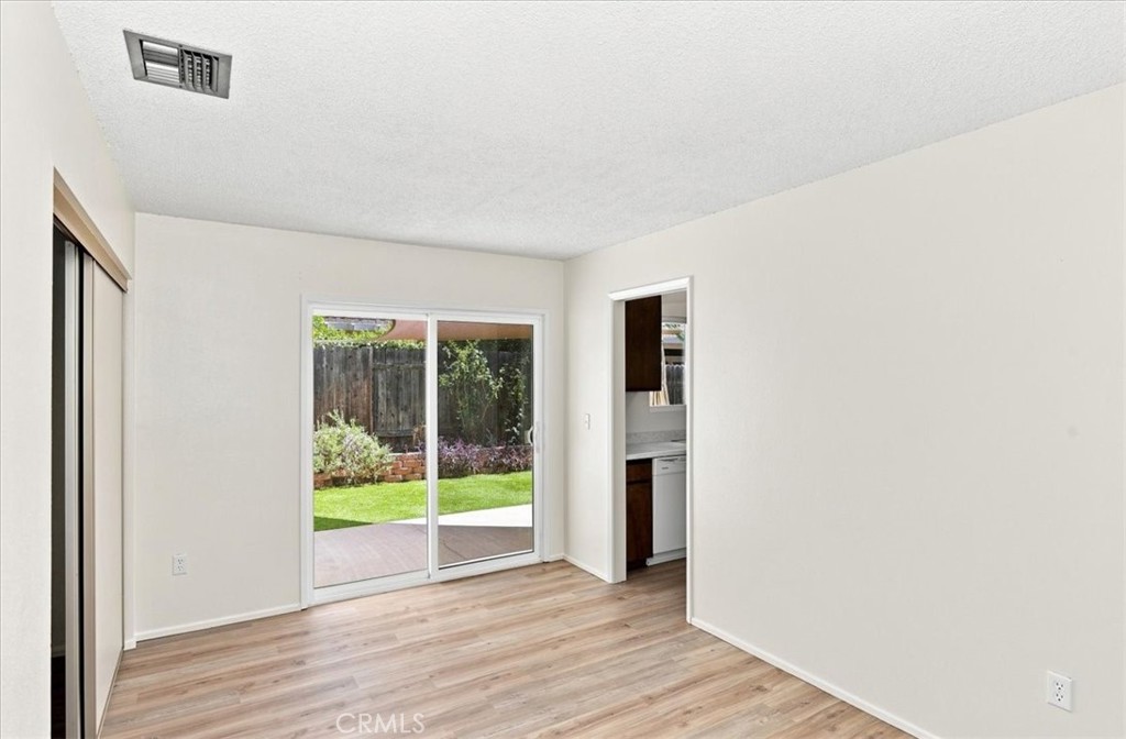 828 E Highland Avenue Property Photo 21