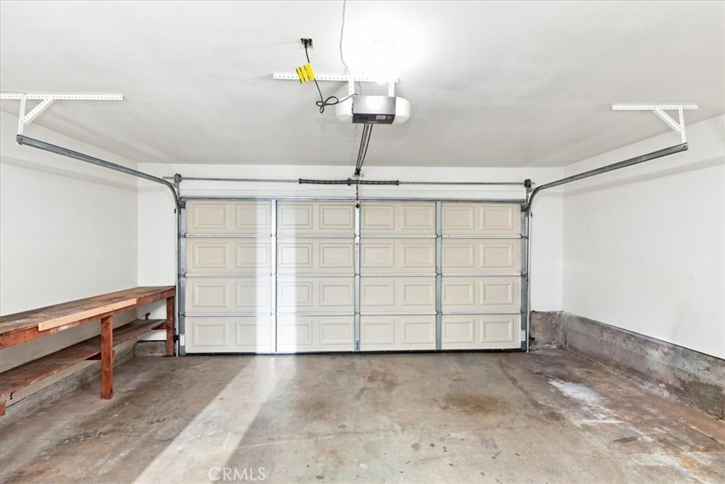 828 E Highland Avenue Property Photo 33