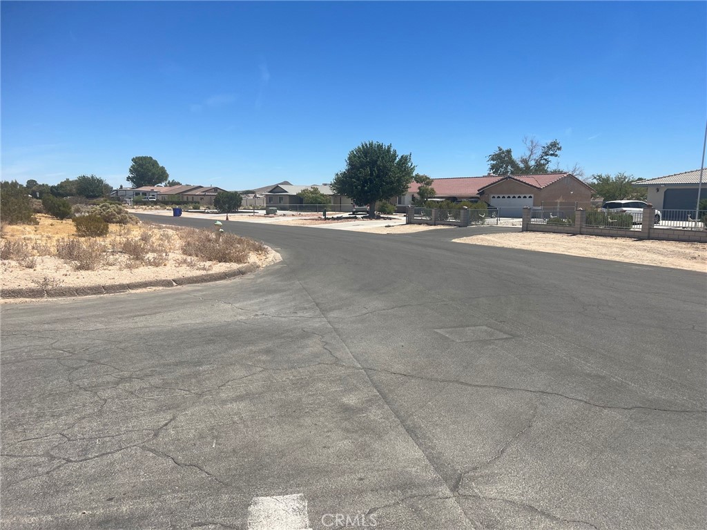 13741 Branding Iron Property Photo 3