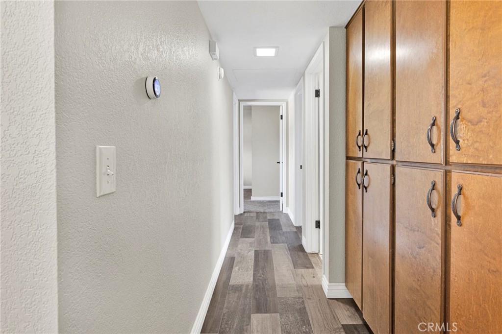 14941 Walnut Street Property Photo 18