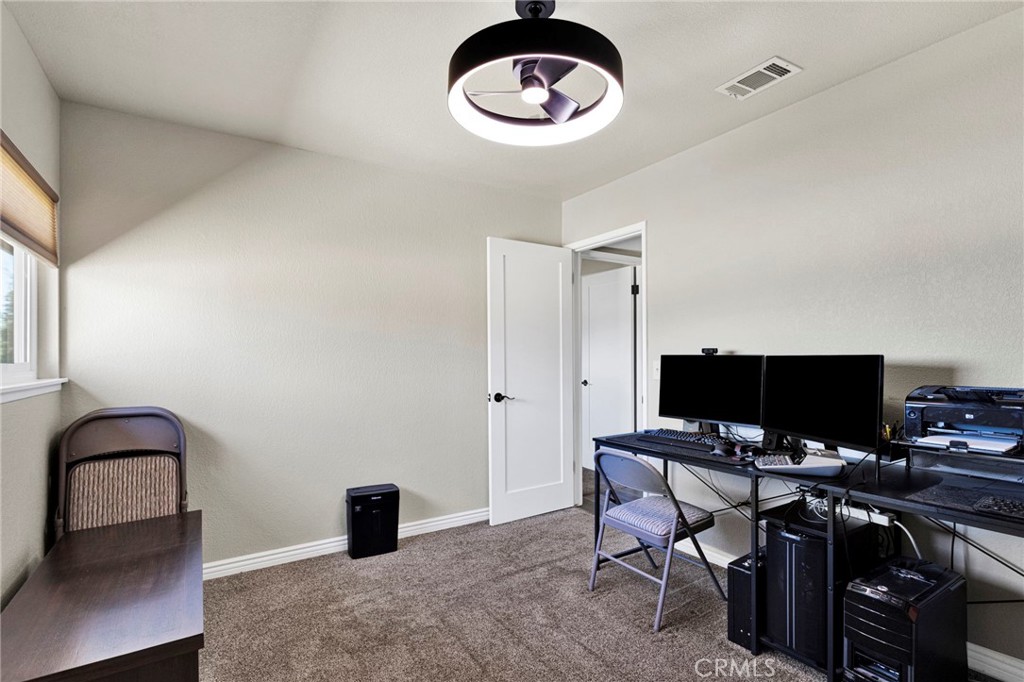 14941 Walnut Street Property Photo 28