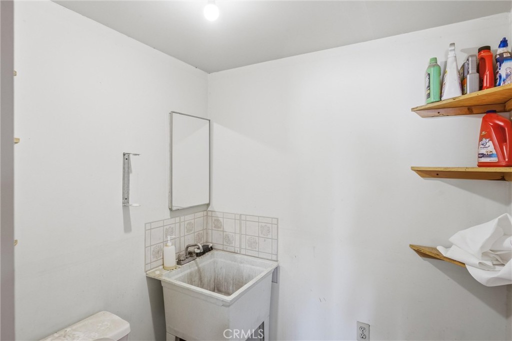 9419 Guava Property Photo 40
