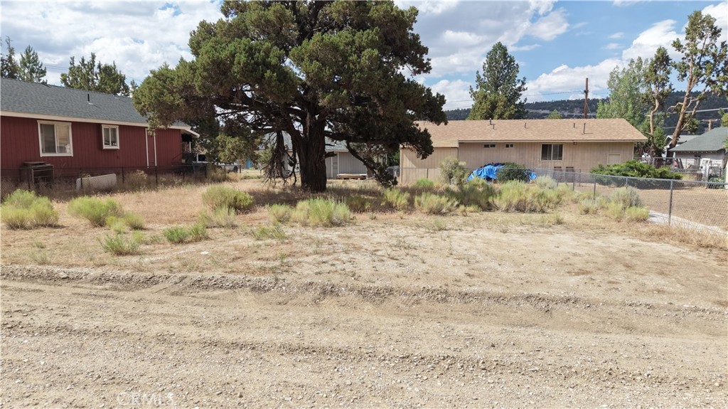 111 3rd Ln Property Photo 12