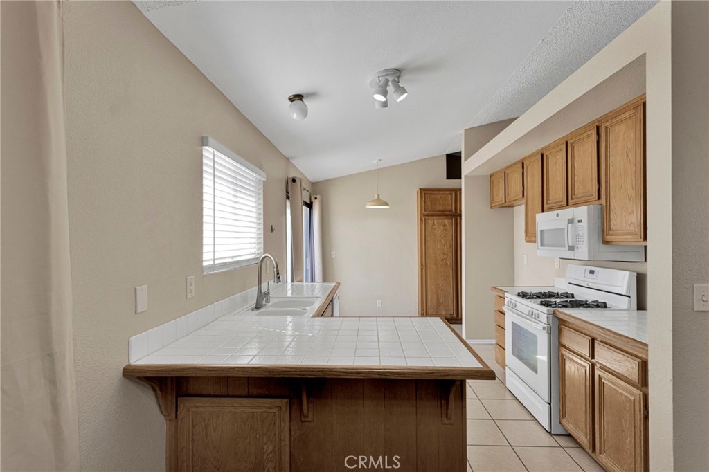 9104 Aspenwood Property Photo 11
