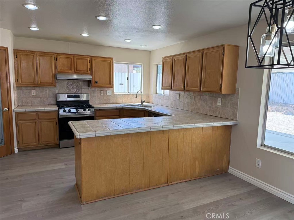 14830 Redwood Property Photo 4