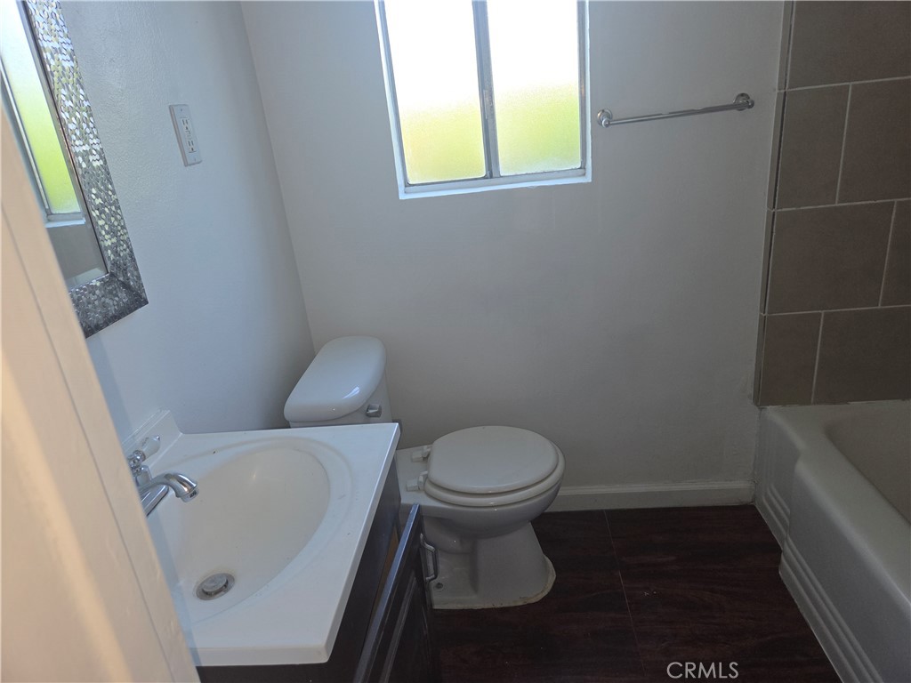 4910 Nobel Street Property Photo 20