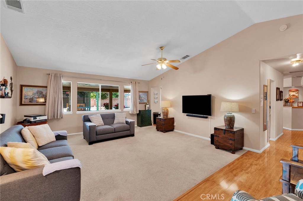 16412 Pauhaska Property Photo 9