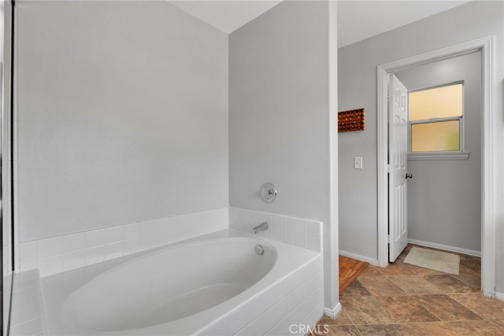 16412 Pauhaska Property Photo 33