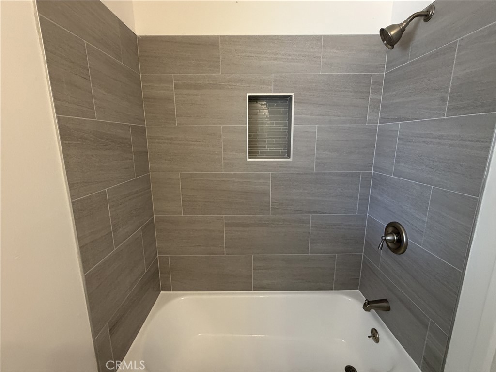 320 Frances Property Photo 12
