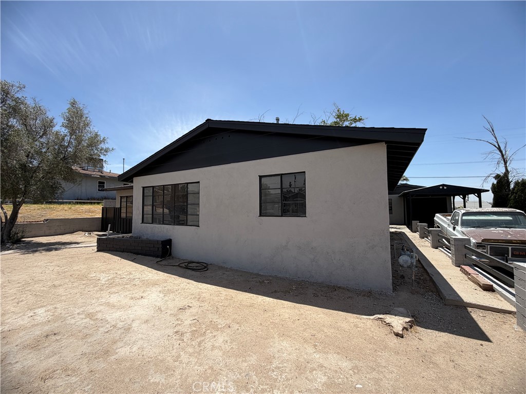 320 Frances Property Photo 15