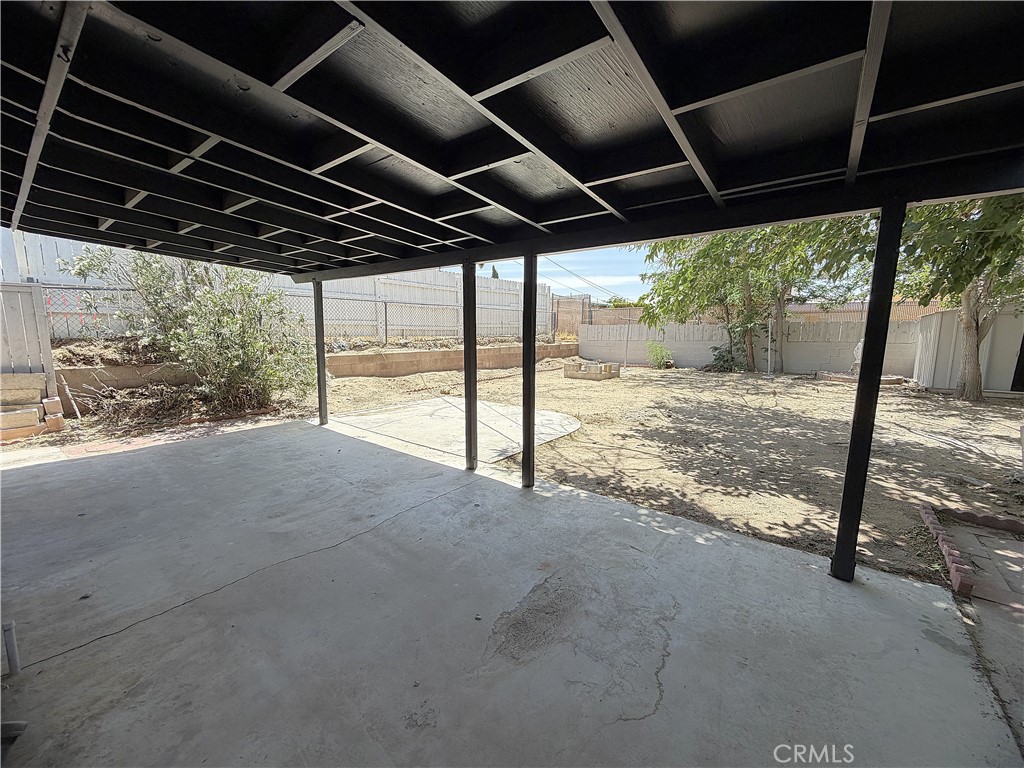 320 Frances Property Photo 19