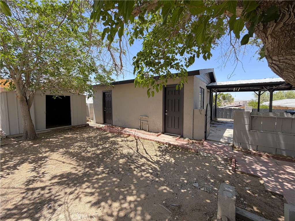 320 Frances Property Photo 21