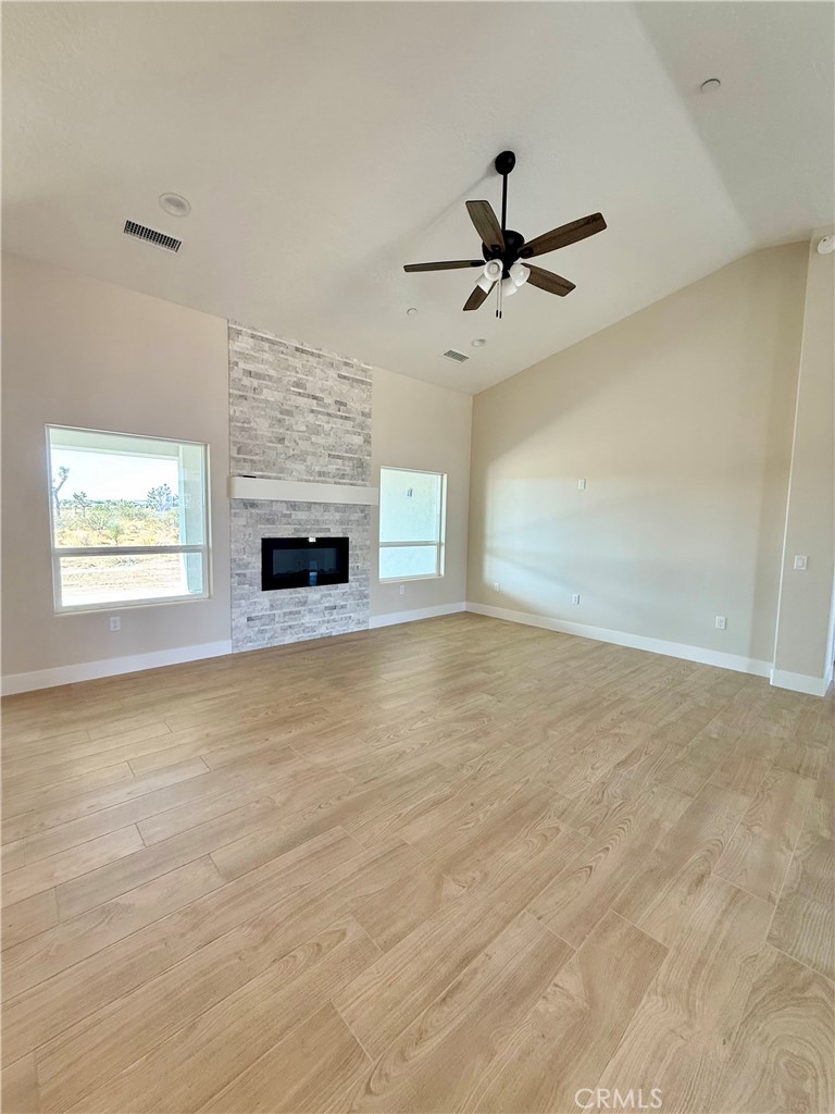 10583 Valencia Street Property Photo 10