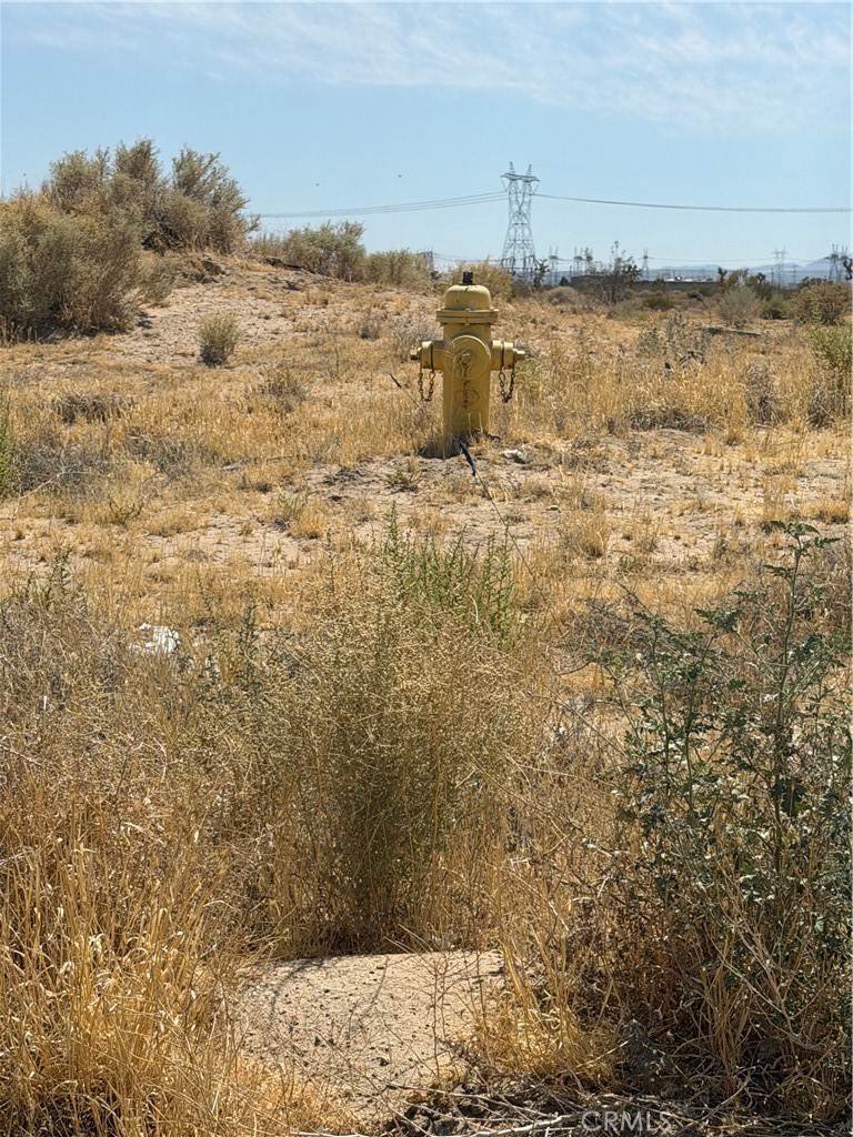 1 Air Expressway Property Photo