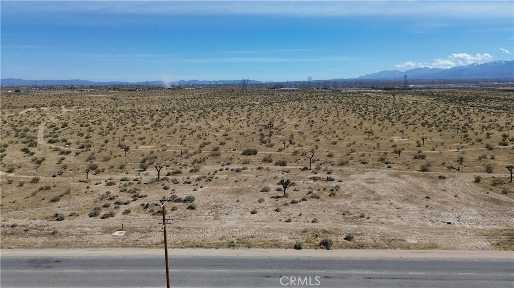 1 Air Expressway Property Photo 1