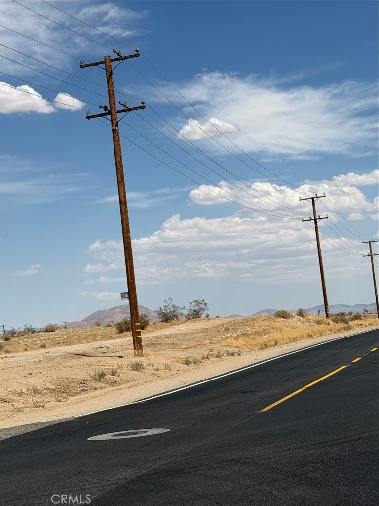 1 Air Expressway Property Photo 2