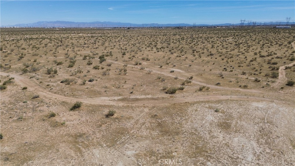 1 Air Expressway Property Photo 9