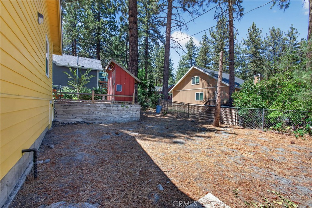 1858 Thrush Property Photo 37