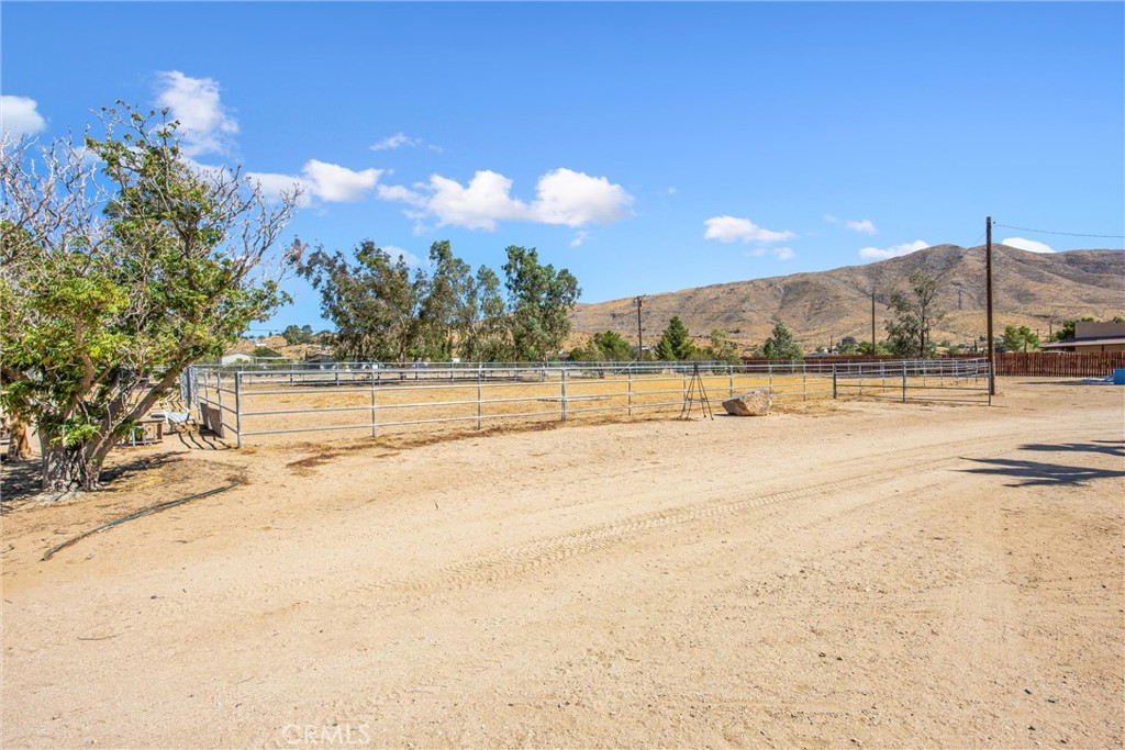 9650 Yucca Property Photo 6