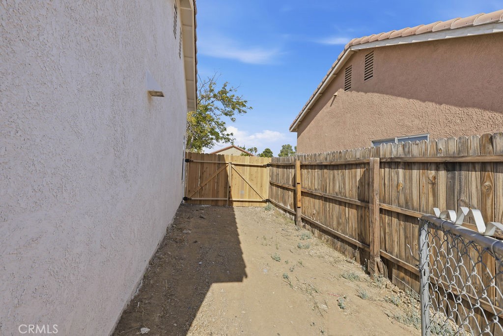 14633 Dana Street Property Photo 23