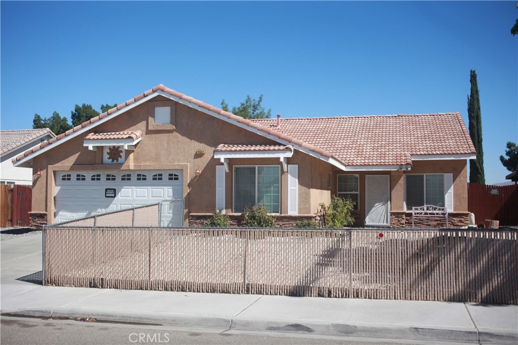16034 Holly Brook Ln Property Photo 1