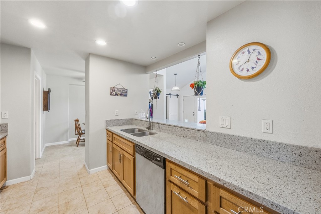 16671 Hagador Avenue Property Photo 4