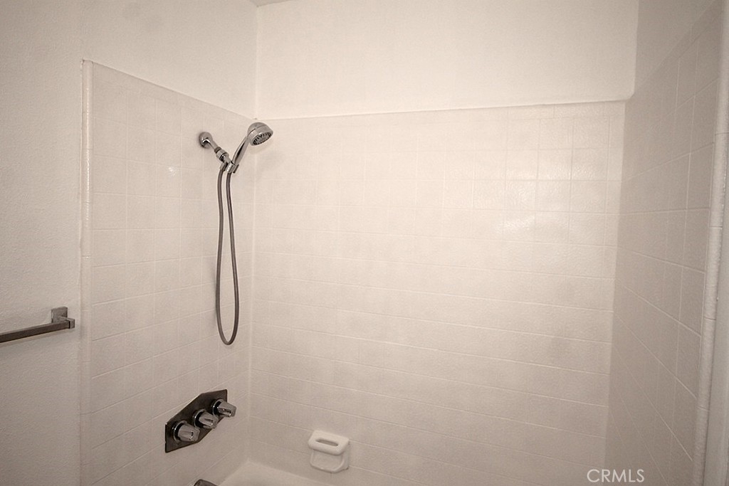 25626 Eaton Property Photo 10