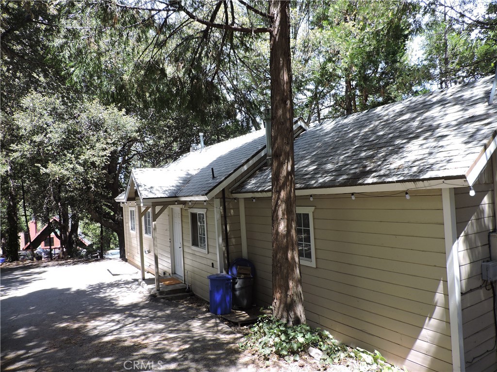 657 Knoll Property Photo 3