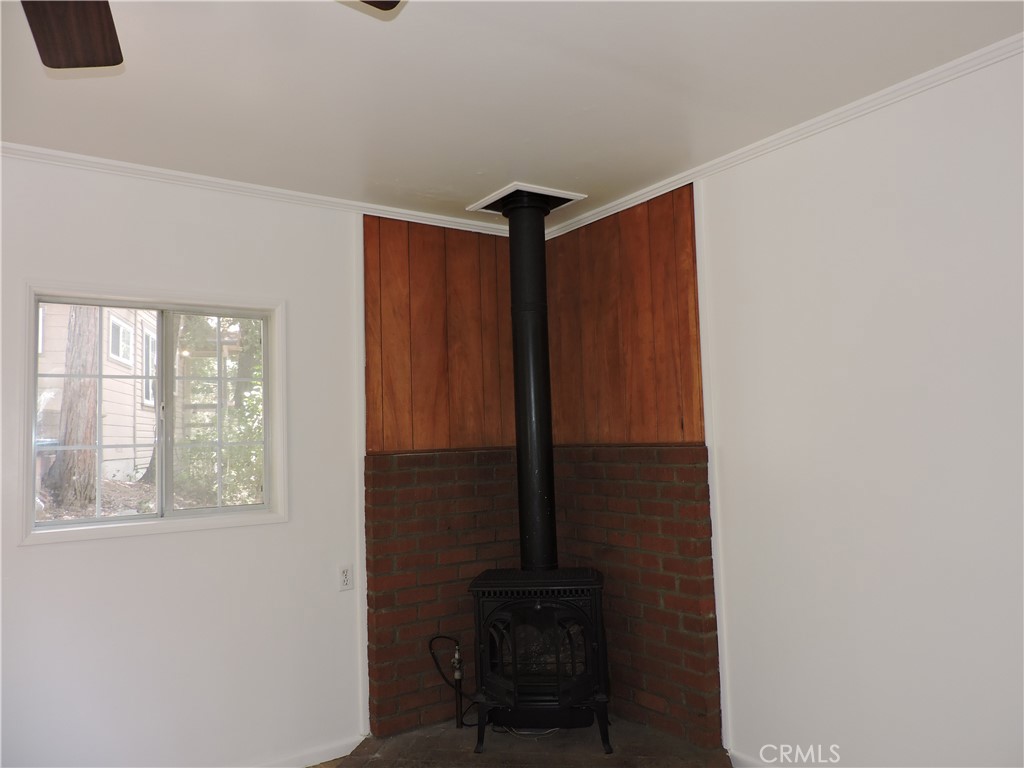 657 Knoll Property Photo 13