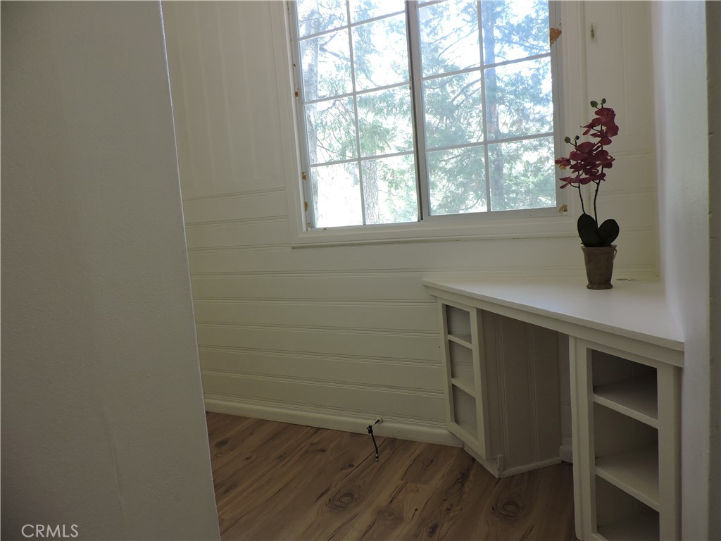 657 Knoll Property Photo 20