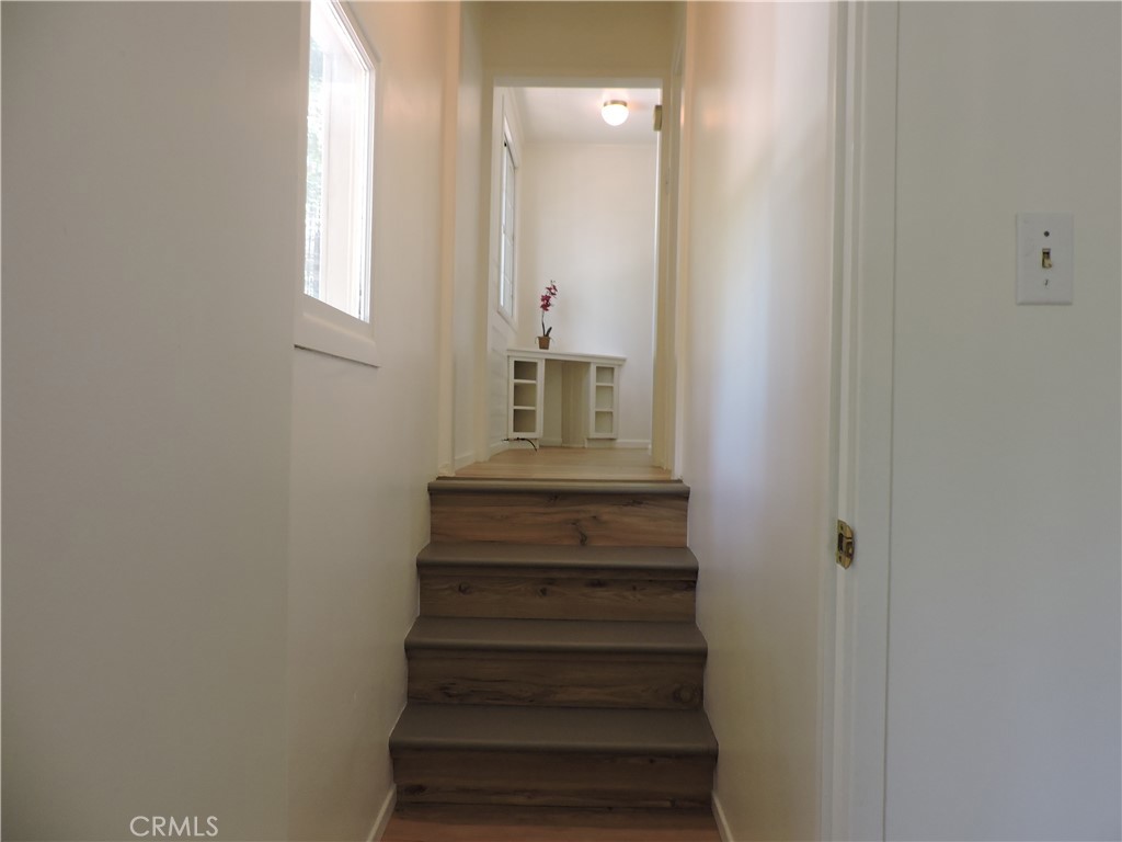 657 Knoll Property Photo 22