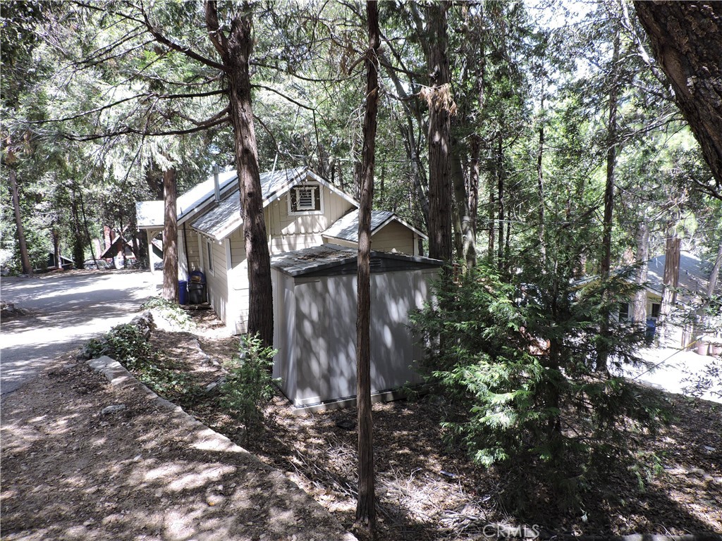657 Knoll Property Photo 32