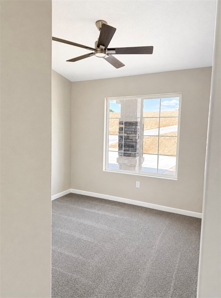 10955 E Avenue Property Photo 15