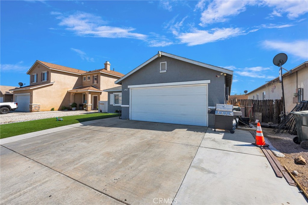 11963 Pepperwood Property Photo 4