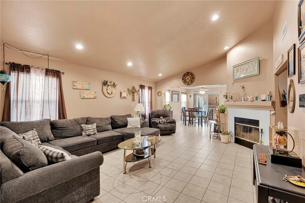 11963 Pepperwood Property Photo 8