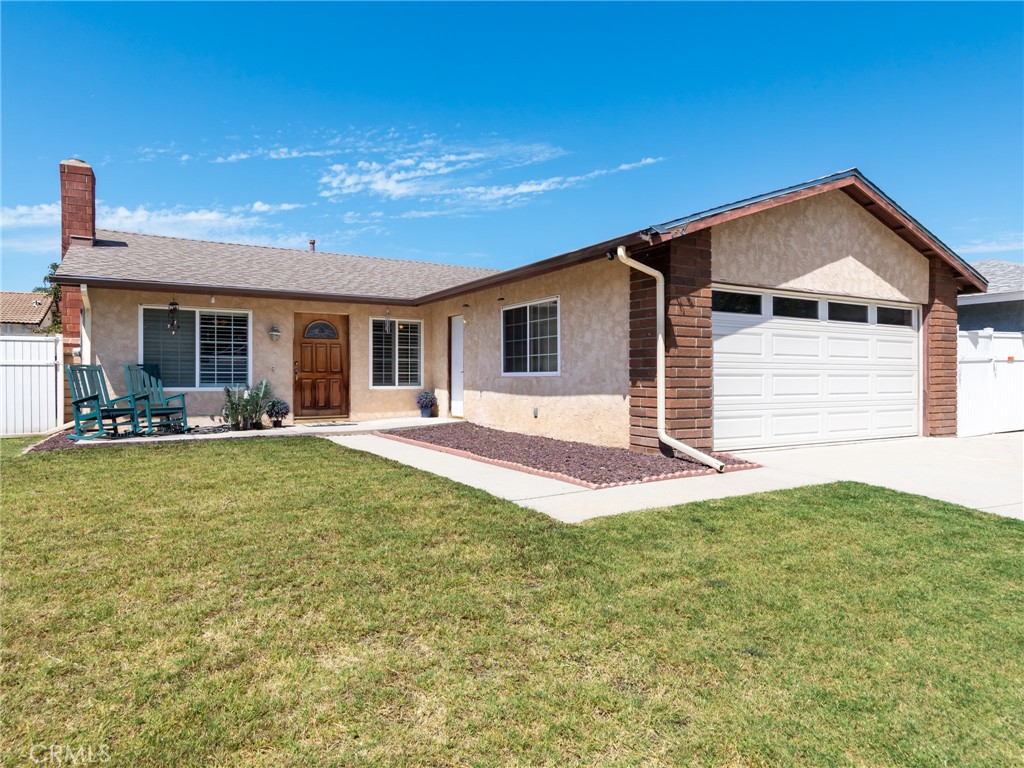 13596 Van Horn Circle W Property Photo 1