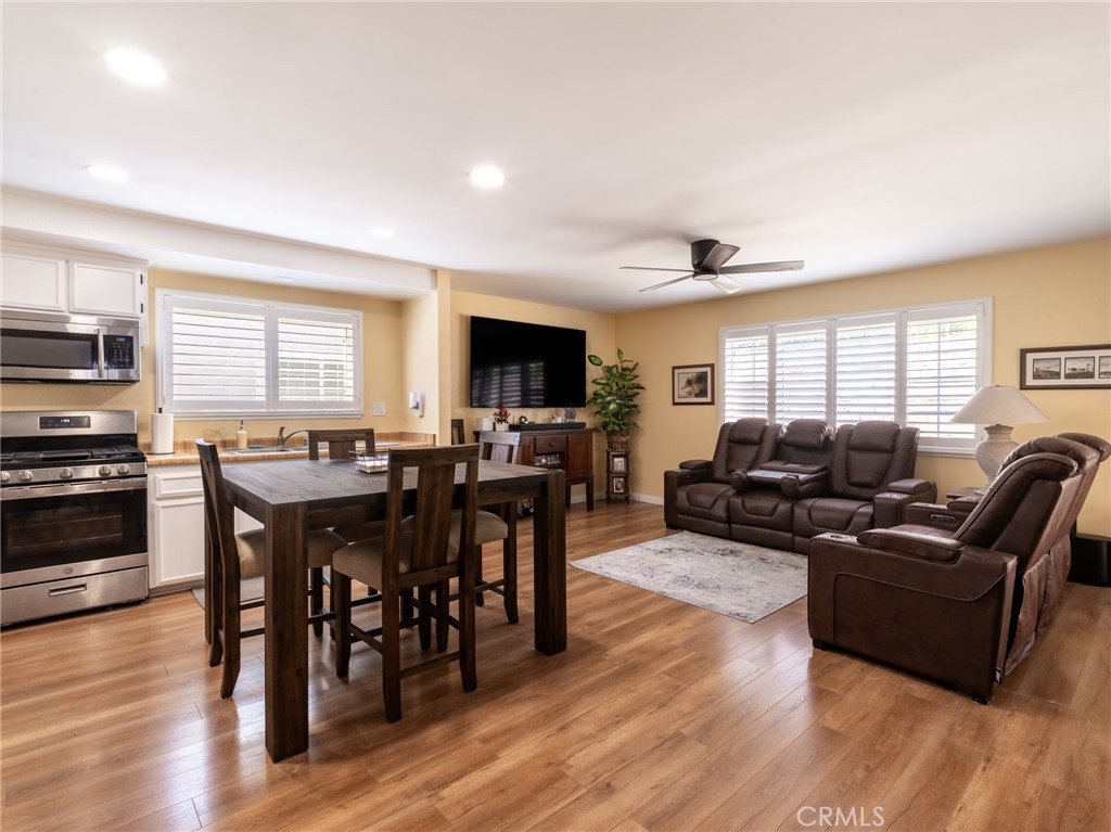 13596 Van Horn Circle W Property Photo 4